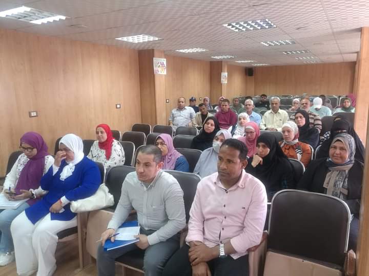  الصبروط يناقش مع مسئولى 