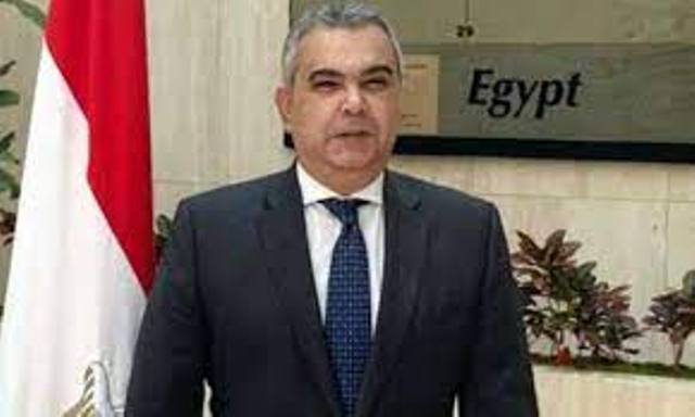 السفير معتز زهران