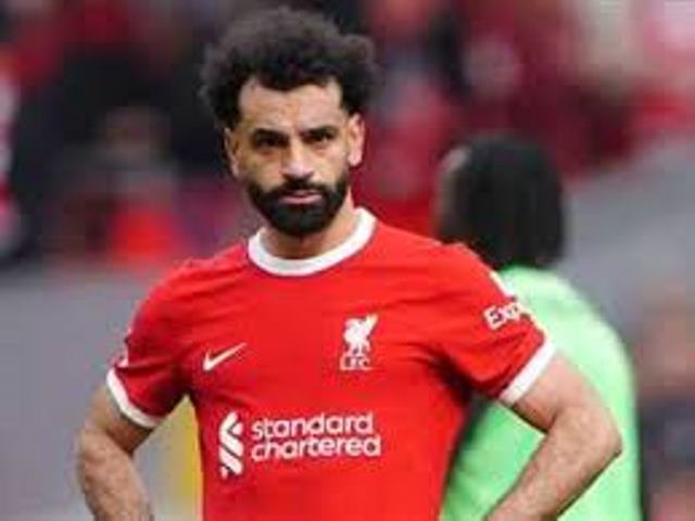 نجم أهلي جدة : صلاح نجم كبير لكن يحتاج إلى هذا اللاعب بجواره 