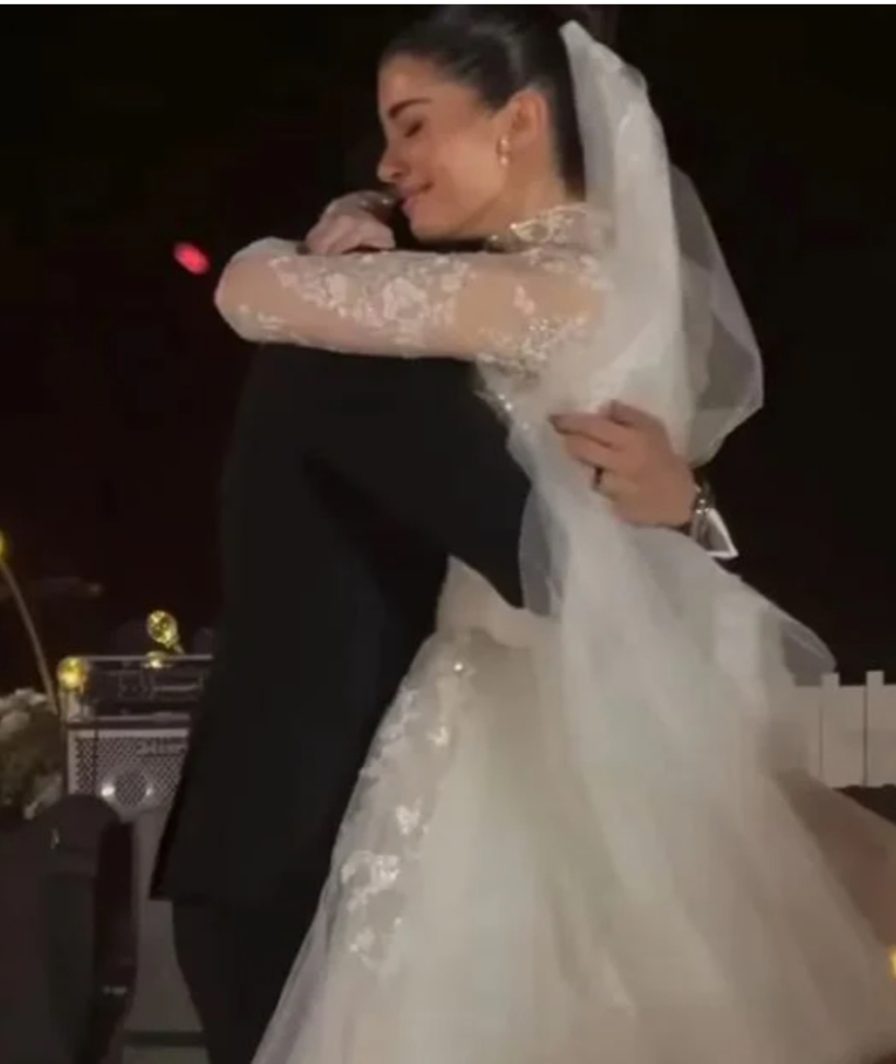 ليلى أحمد زاهر وهشام جمال 