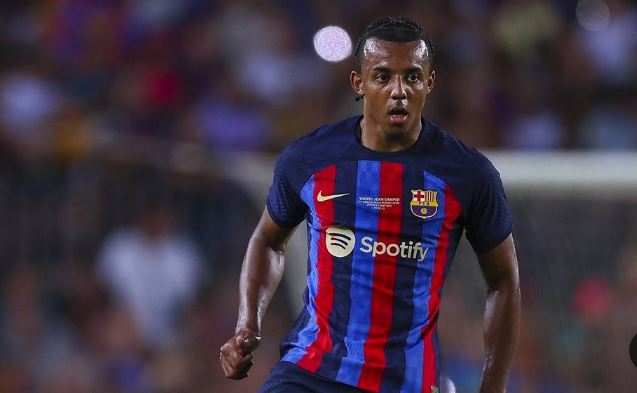 جول كوندي مدافع نادي برشلونة