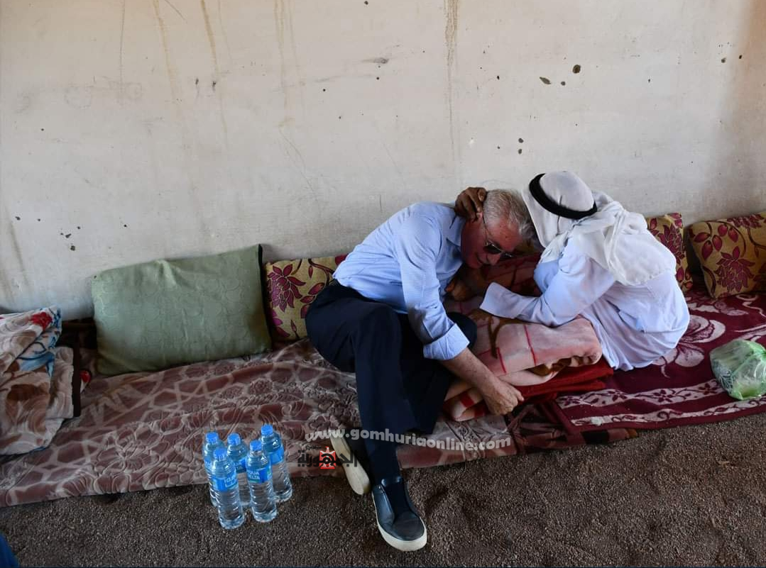 محافظ جنوب سيناء يقوم بزيارة للشيخ محمود حسين أكبر معمري المحافظة بوادي مجيرح التابع لمدينة دهب