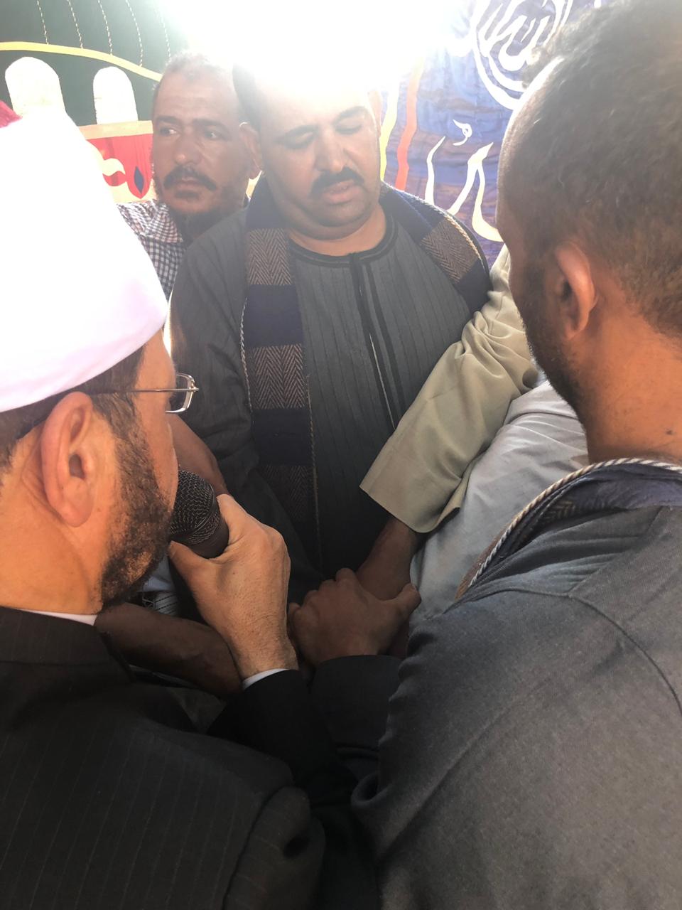 أمن أسيوط يتمكن من انهاء خصومة ثارية بين عائلتي طلحة وحسانين بالقوصية