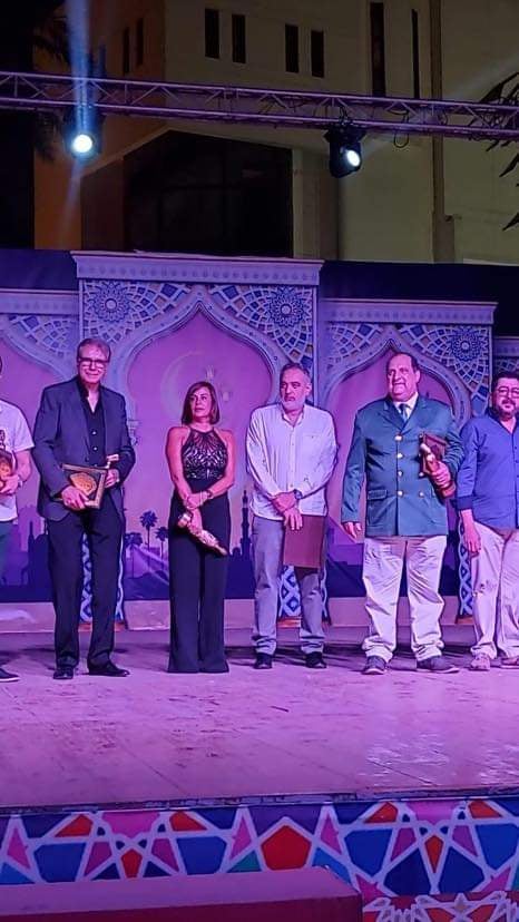 صقر وشاهيناز وحفظي يحتفلون بجائزة أفضل فيلم من جمعية النقاد 