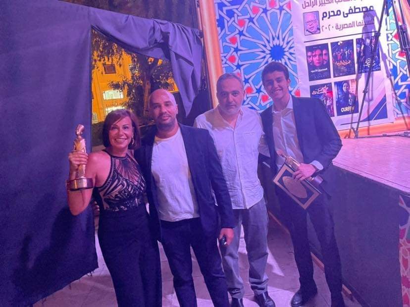 صقر وشاهيناز وحفظي يحتفلون بجائزة أفضل فيلم من جمعية النقاد 