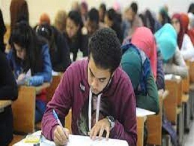 طلاب الثانوية العامة