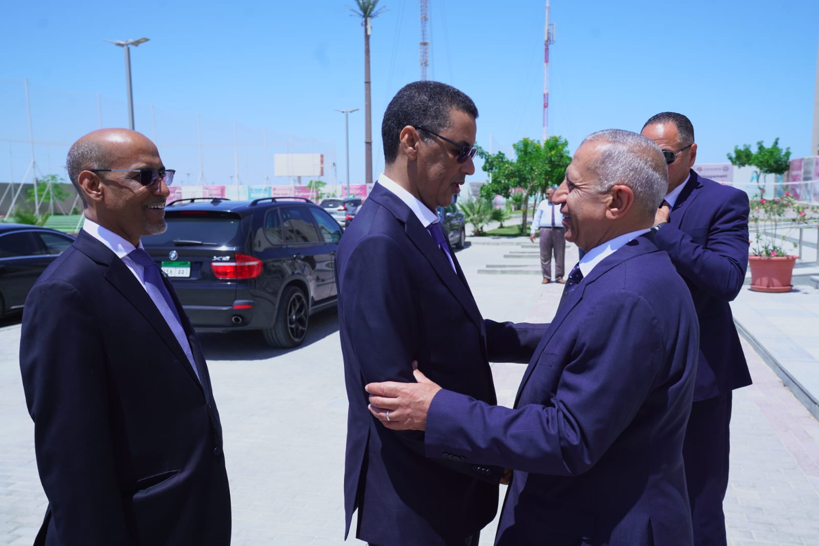 رئيس الأكاديمية العربية يستقبل وزير التعليم العالي بموريتانيا بفرع العلمين ..صور