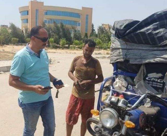 جهاز العبوريشن حملة اشغالات مكبرة ويغلق7 وحدات سكنية بالتعاون مع شرطة التعمير..بالصور