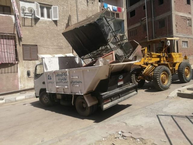 جهاز العبوريشن حملة اشغالات مكبرة ويغلق7 وحدات سكنية بالتعاون مع شرطة التعمير..بالصور