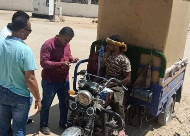 جهاز العبوريشن حملة اشغالات مكبرة ويغلق7 وحدات سكنية بالتعاون مع شرطة التعمير..بالصور