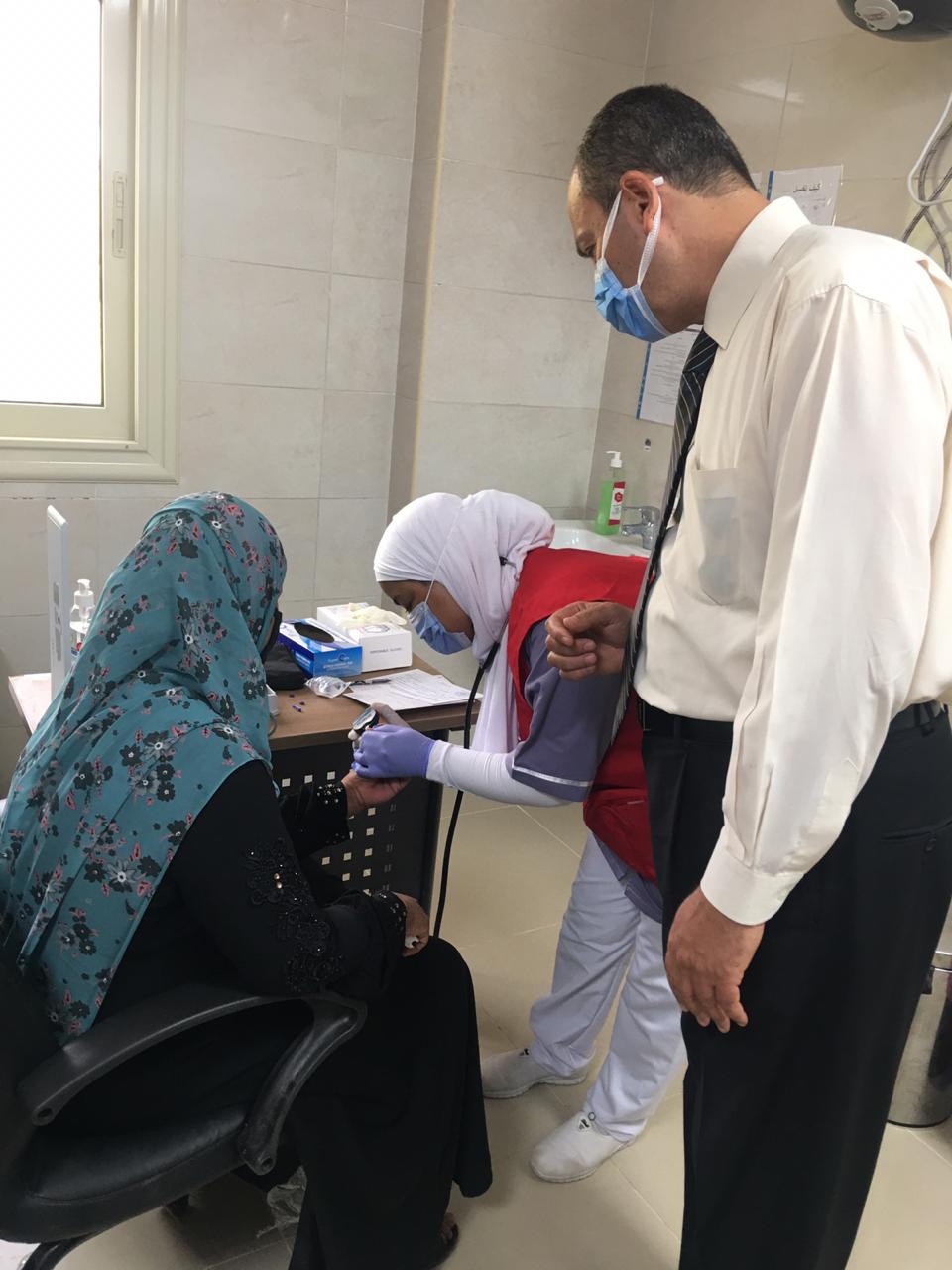 صحة الاقصر تواصل تنفيذ مبادرة علاج الامراض المزمنة 