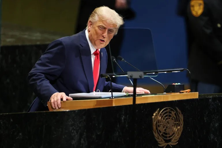 الرئيس الأمريكي دونالد ترامب