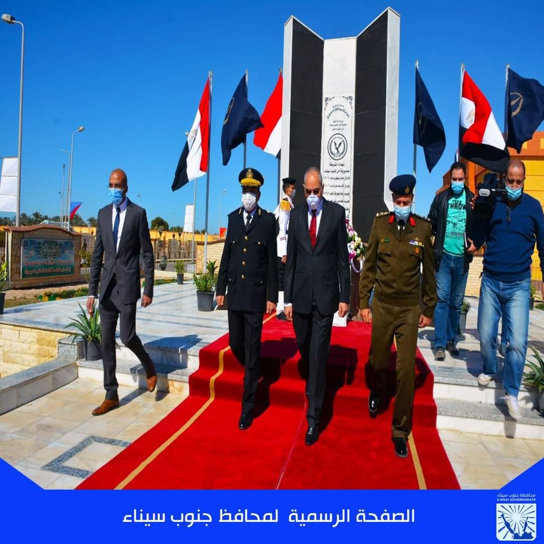 سكرتير عام جنوب سيناء يضع اكليلا من الزهور علي النصب التذكاري لشهداء الشرطة في الذكرى 69