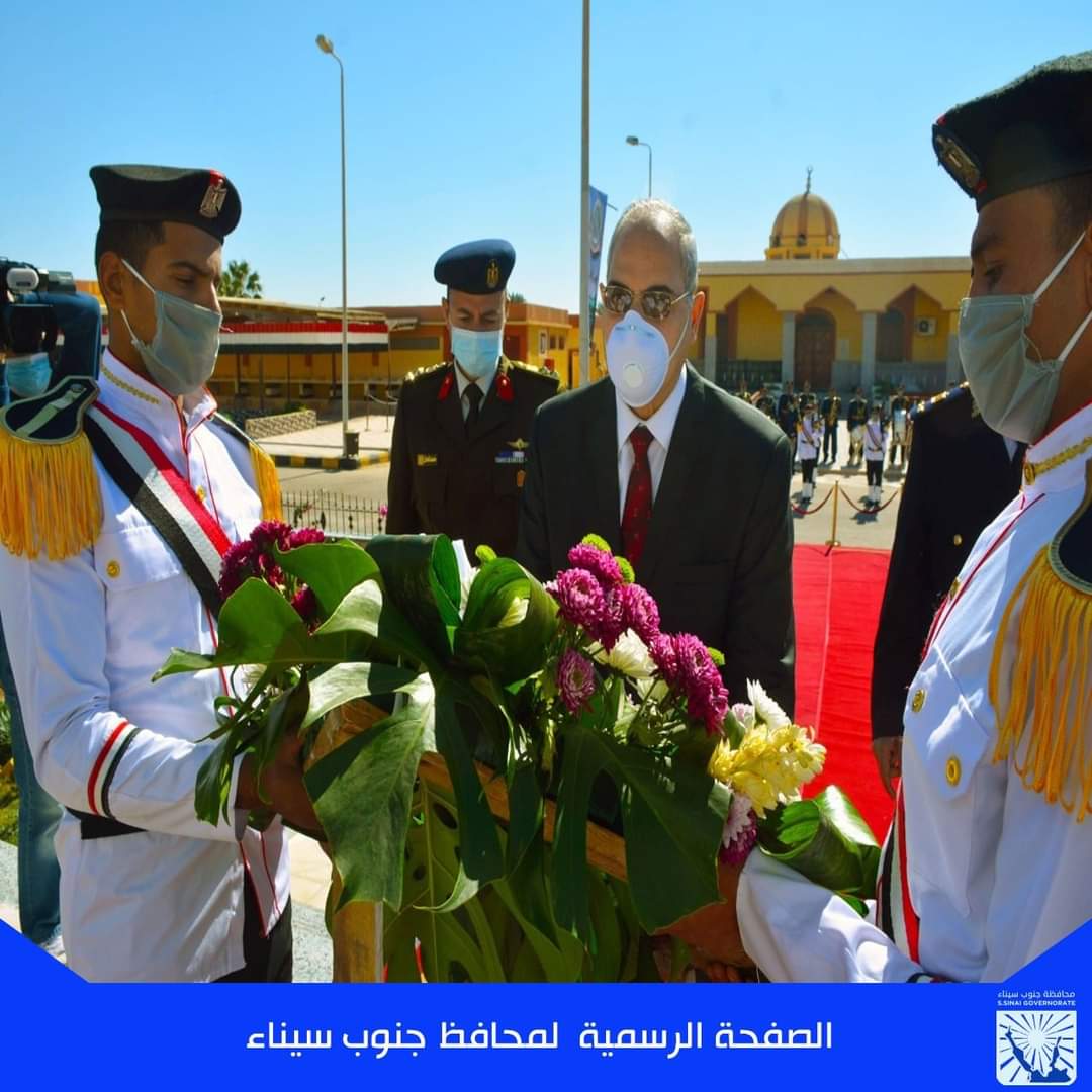 سكرتير عام جنوب سيناء يضع اكليلا من الزهور علي النصب التذكاري لشهداء الشرطة في الذكرى 69