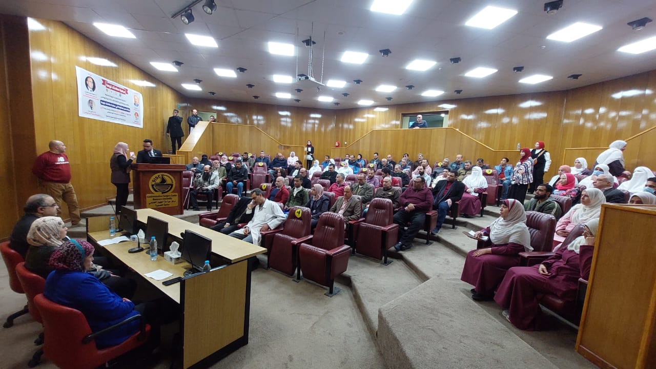 القوى العاملة: