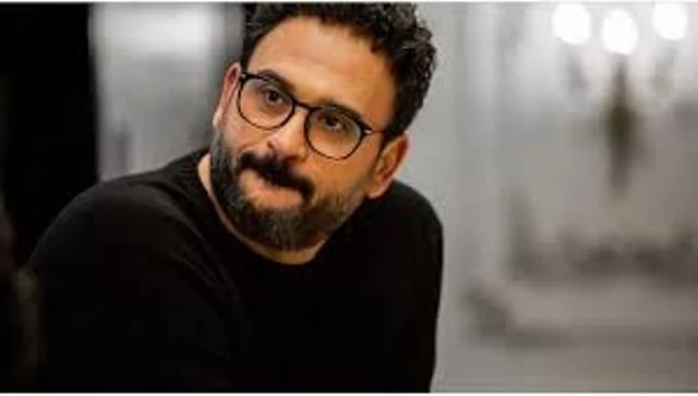 أكرم حسنى بطل مسلسل "فات المعاش " على الإذاعة فى رمضان 2026 