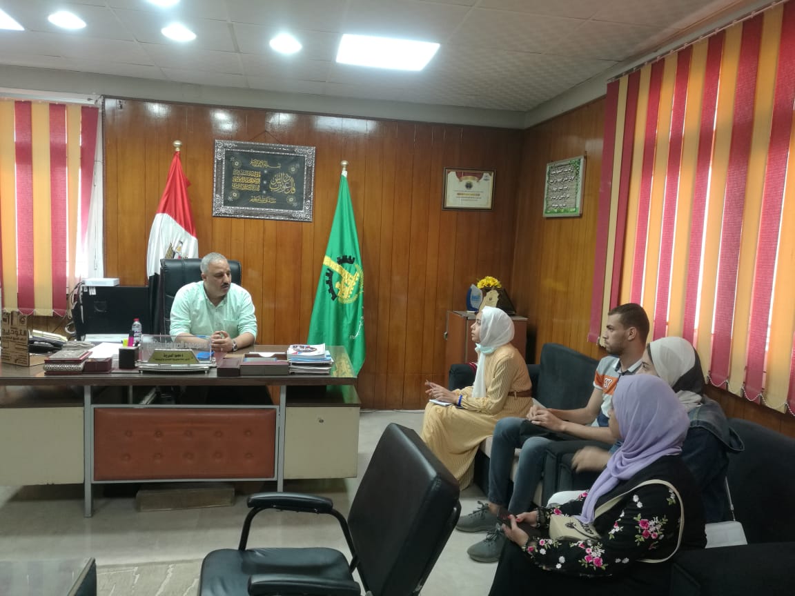   وكيل الشباب والرياضة بالقليوبية يلتقى فريق yly 
