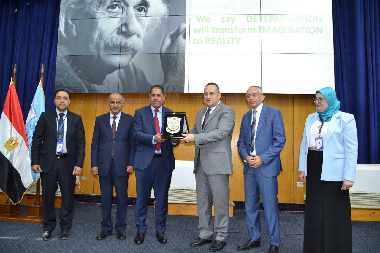 رئيس جامعة الاسكندرية يفتتح المؤتمر الدولى للمستجدات والابتكارات الطبية والتمريضية فى الرعاية الصحية 