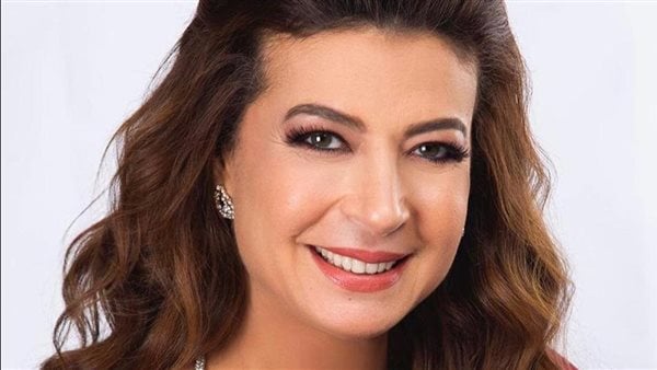 الفنانة منال سلامة