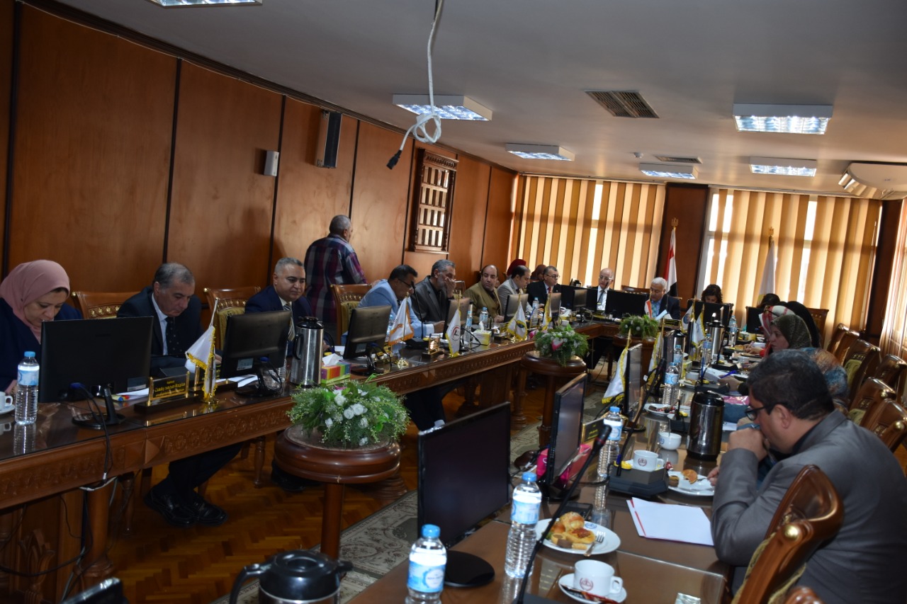 جامعة السادات تعقد مجلسها الشهرى بحضور نائبة وزير الزراعة