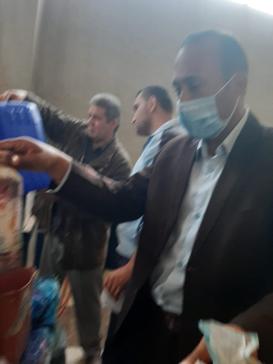 نائب رئيس مدينة ههيا يضبط مصنع لتصنيع صابون مجهول المصدر     