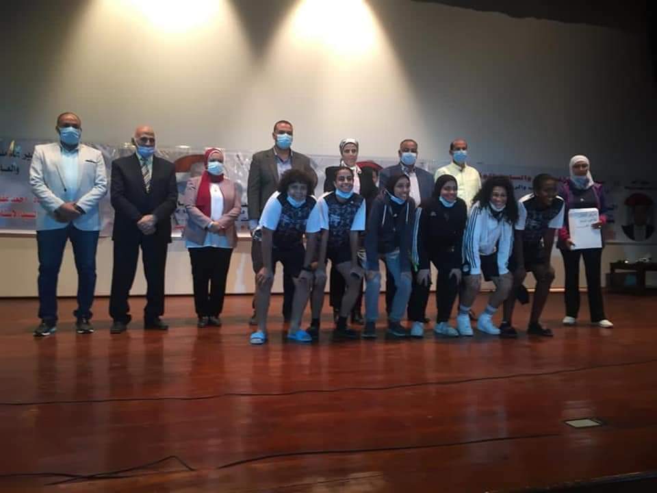 المركز الأول لجامعة حلوان في منافسات أولمبياد الفتاة الجامعية بالأقصر