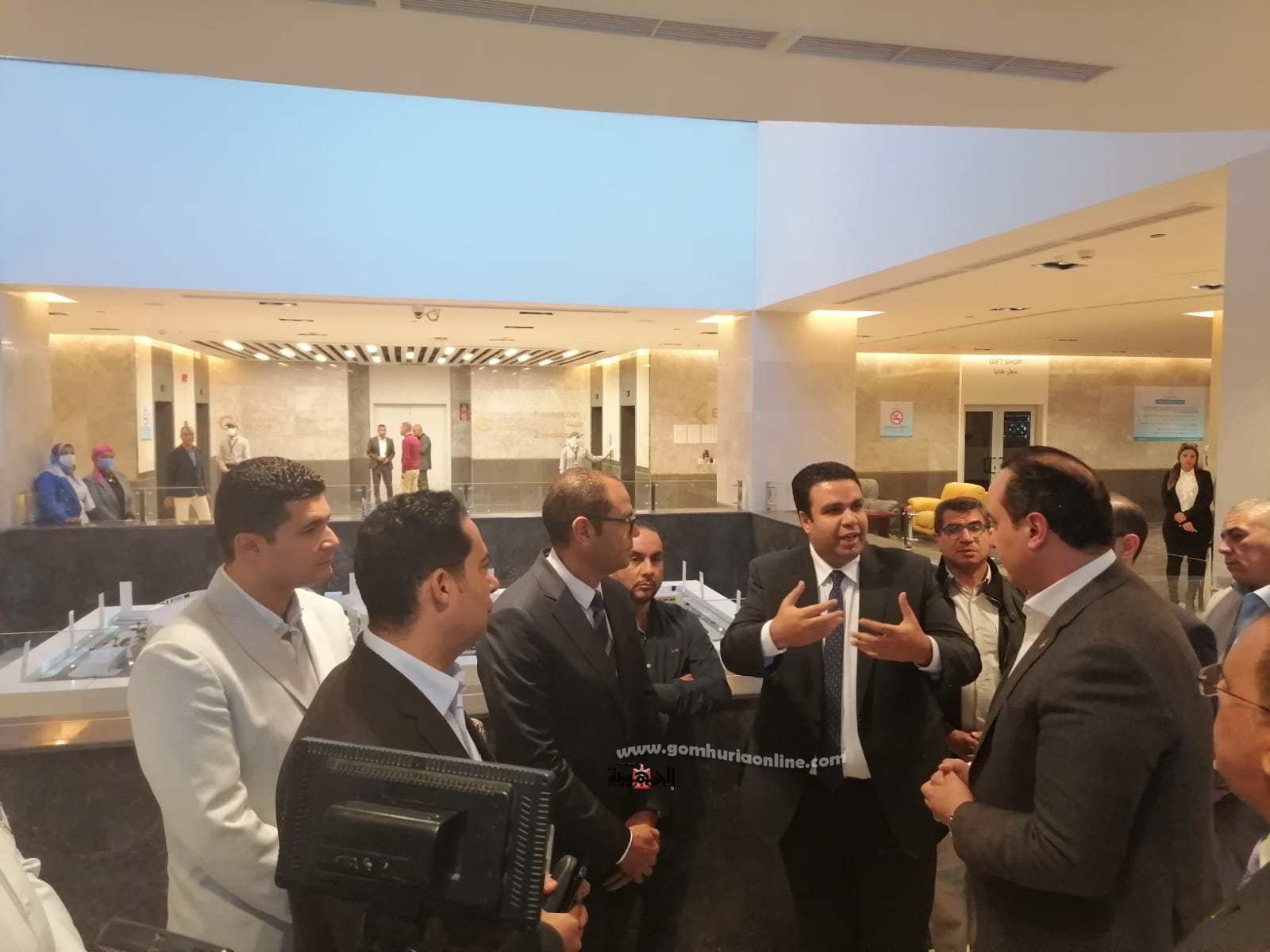 وزير الصحة الليبي ونائب محافظ السويس والسبكي يتفقدون المجمع الطبي