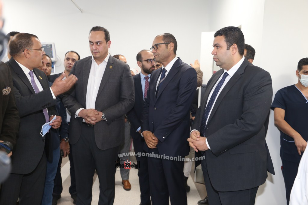 وزير الصحة الليبي ونائب محافظ السويس والسبكي يتفقدون المجمع الطبي