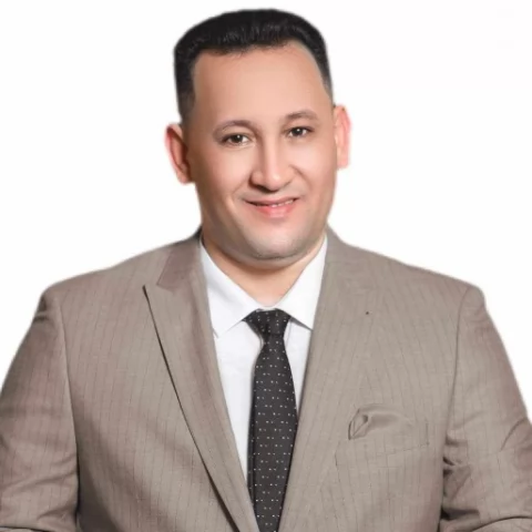 الدكتور أشرف غراب الخبير الاقتصادي