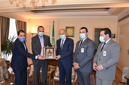 أبوالغيط خلال استقباله وفد جمعية 