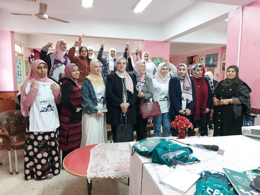 قومي المرأة ينظم مبادرة لتحفيز الفتيات على التعبير عن ارائهم