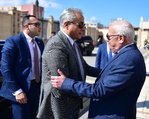وزير العمل يصل محافظة بورسعيد في بداية جولته داخل مواقع الإنتاج