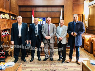 الدكتور عربي كشك خلال استقباله وفد اللجنة النقابية للصحفيين بالمنوفية