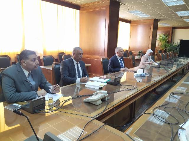 وزيرا الرى والبيئة.. دراسات للتكيف مع التغيرات المناخيه ومعالجة مياه صرف المصانع