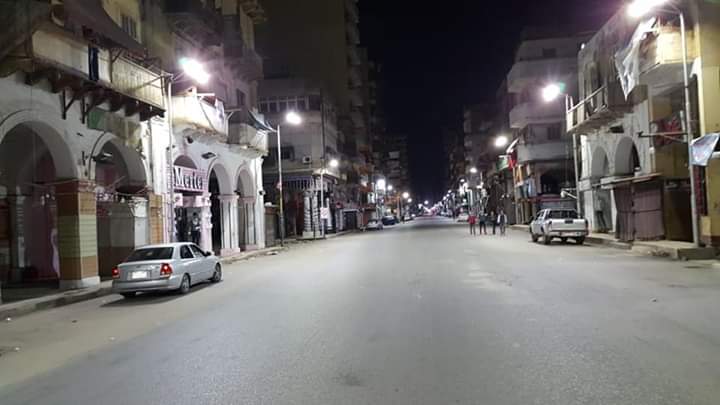 شوارع بورسعيد خالية من المواطنين وانتشار مكثف من رجال الشرطة