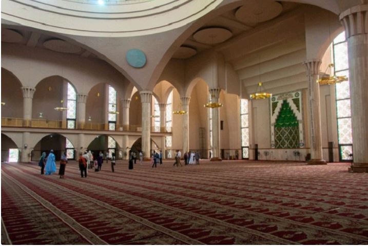 أبوجا الوطني .. مسجد تراه من أي مكان في العاصمة النيجيرية
