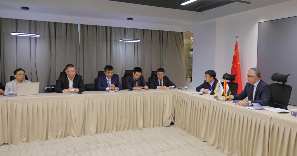 وفد اقتصادية قناة السويس يلتقي 5 شركات في مدينة هانجتشو