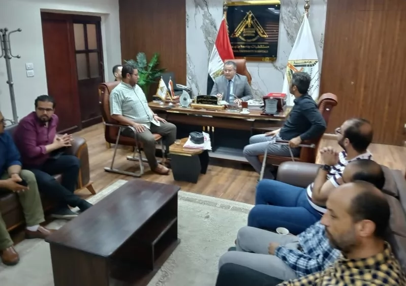 الاستاذ الدكتور عمرو الدخاخني المدير التنفيذي لمستشفيات جامعة بنها
