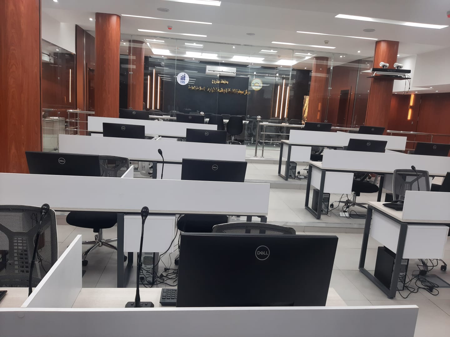 محافظ مطروح يتابع تقرير الخطة الاستثمارية للمشروعات بمطروح 