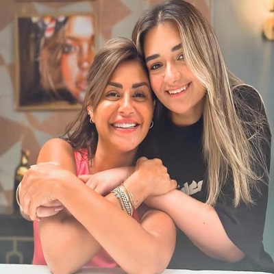 منة فضالي وملك زاهر 