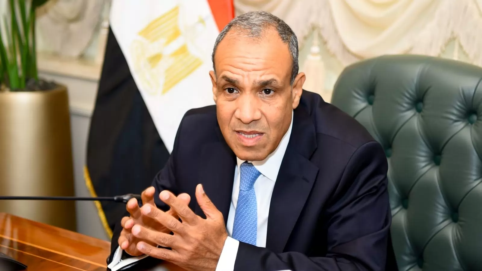 الدكتور بدر عبد العاطي