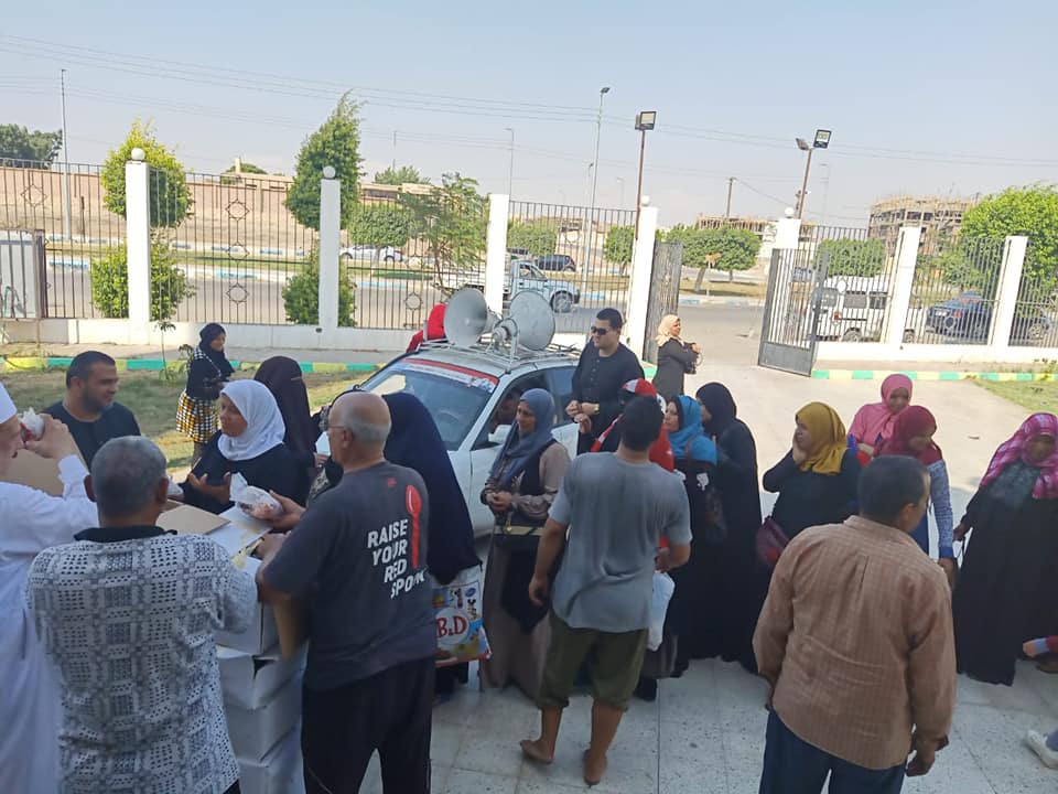 الأوقاف توزع 4 طن من لحوم صكوك الأضاحي في الإسماعيلية..صور