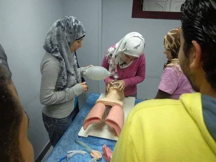  صور .. طلائع الشباب تشارك ندوات الأطباء فى الإسعافات الأولية بمراكز وقرى الوادى الجديد