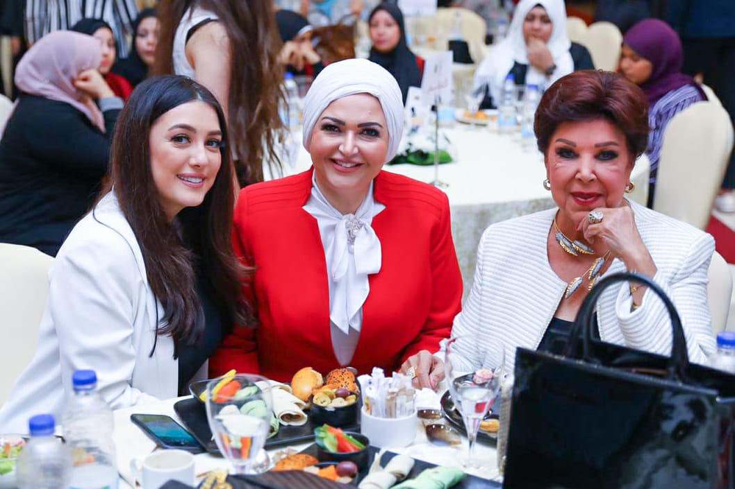 حماقي يشعل إحتفالية 