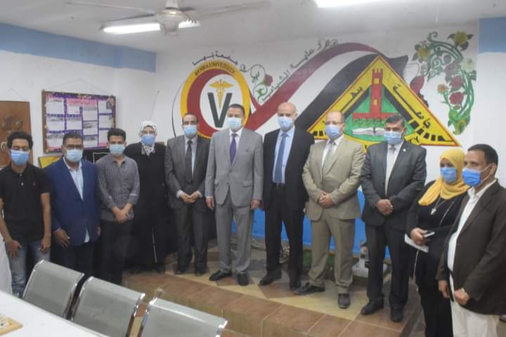  رئيس جامعة بنها يتفقد الدراسة بكلية الطب البيطري والزراعة بمشتهر