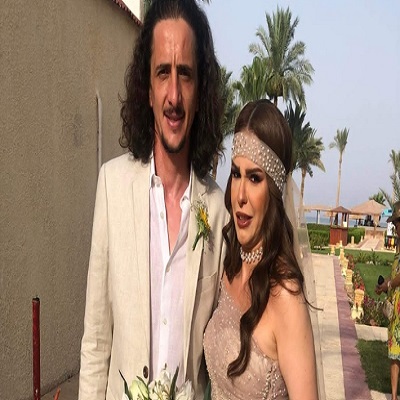  دنيا عبد العزيز وزوجها مصطفى كامل 