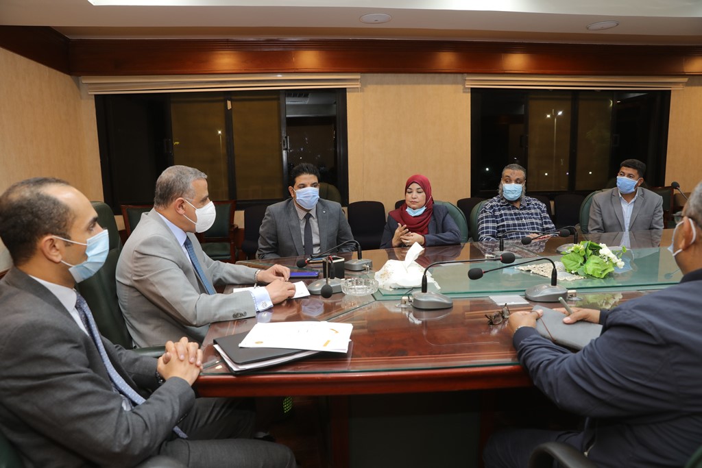 محافظ سوهاج يوجه بسرعة الانتهاء من تطوير قرية عرابة أبو الدهب ضمن المبادرة الرئاسية 