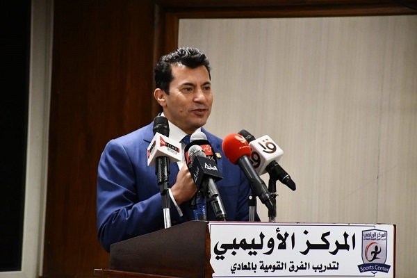 الدكتور أشرف صبحي