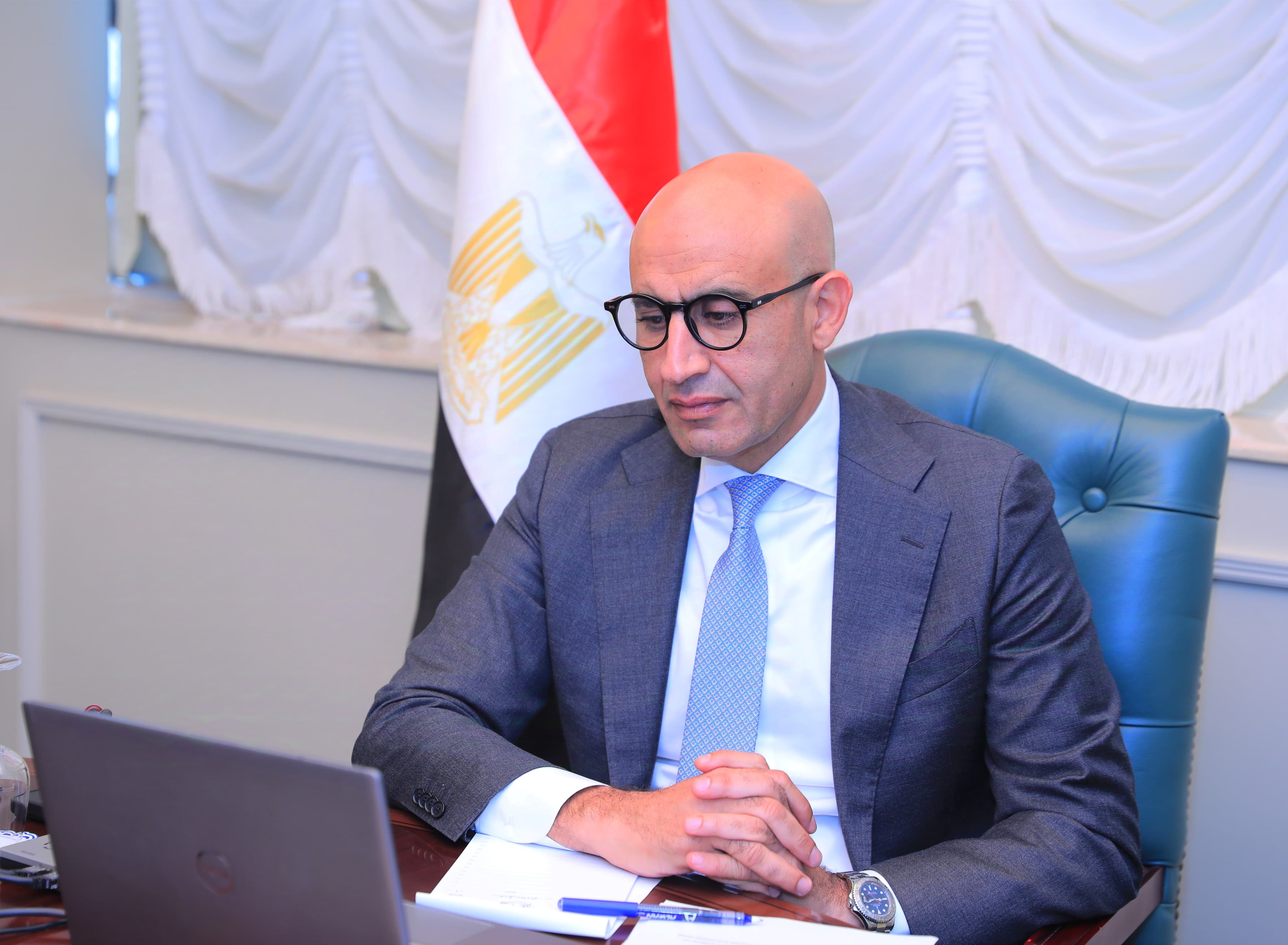 محمد عبد اللطيف وزير التربية والتعليم