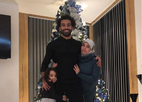 محمد صلاح وزوجته